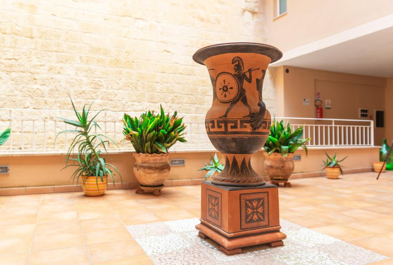 Appartement Il Cortile Delle Esperidi à Lecce Extérieur photo