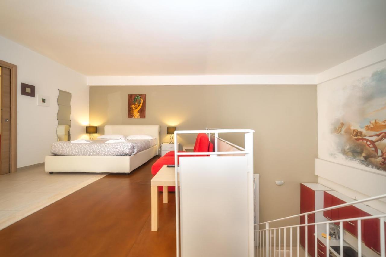 Appartement Il Cortile Delle Esperidi à Lecce Extérieur photo