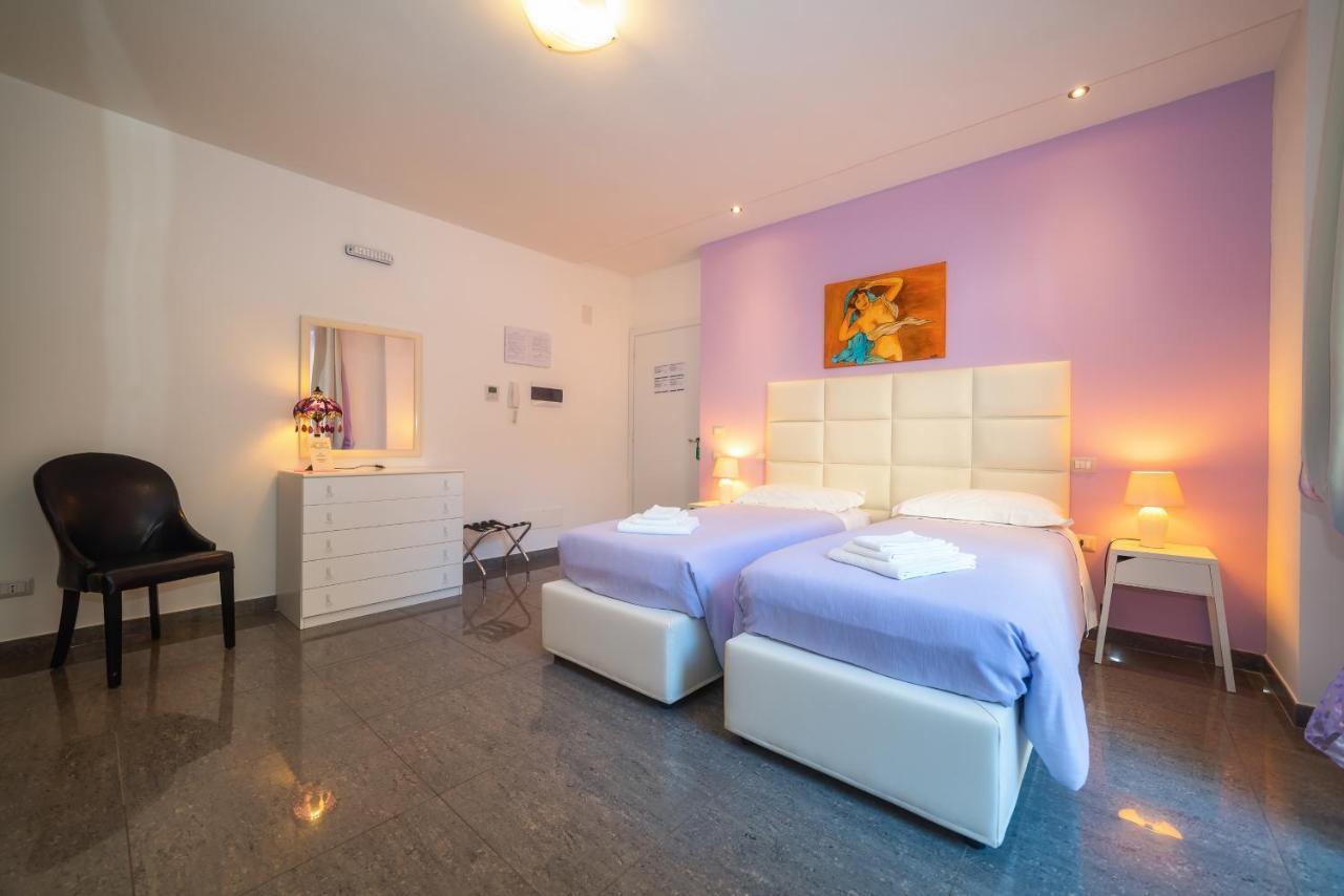Appartement Il Cortile Delle Esperidi à Lecce Extérieur photo