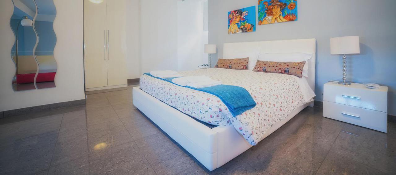 Appartement Il Cortile Delle Esperidi à Lecce Extérieur photo