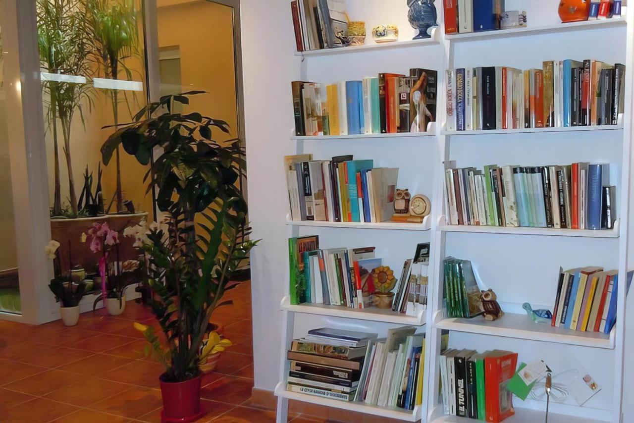 Appartement Il Cortile Delle Esperidi à Lecce Extérieur photo