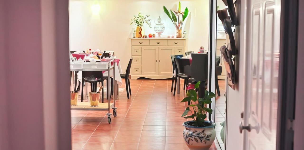 Appartement Il Cortile Delle Esperidi à Lecce Extérieur photo
