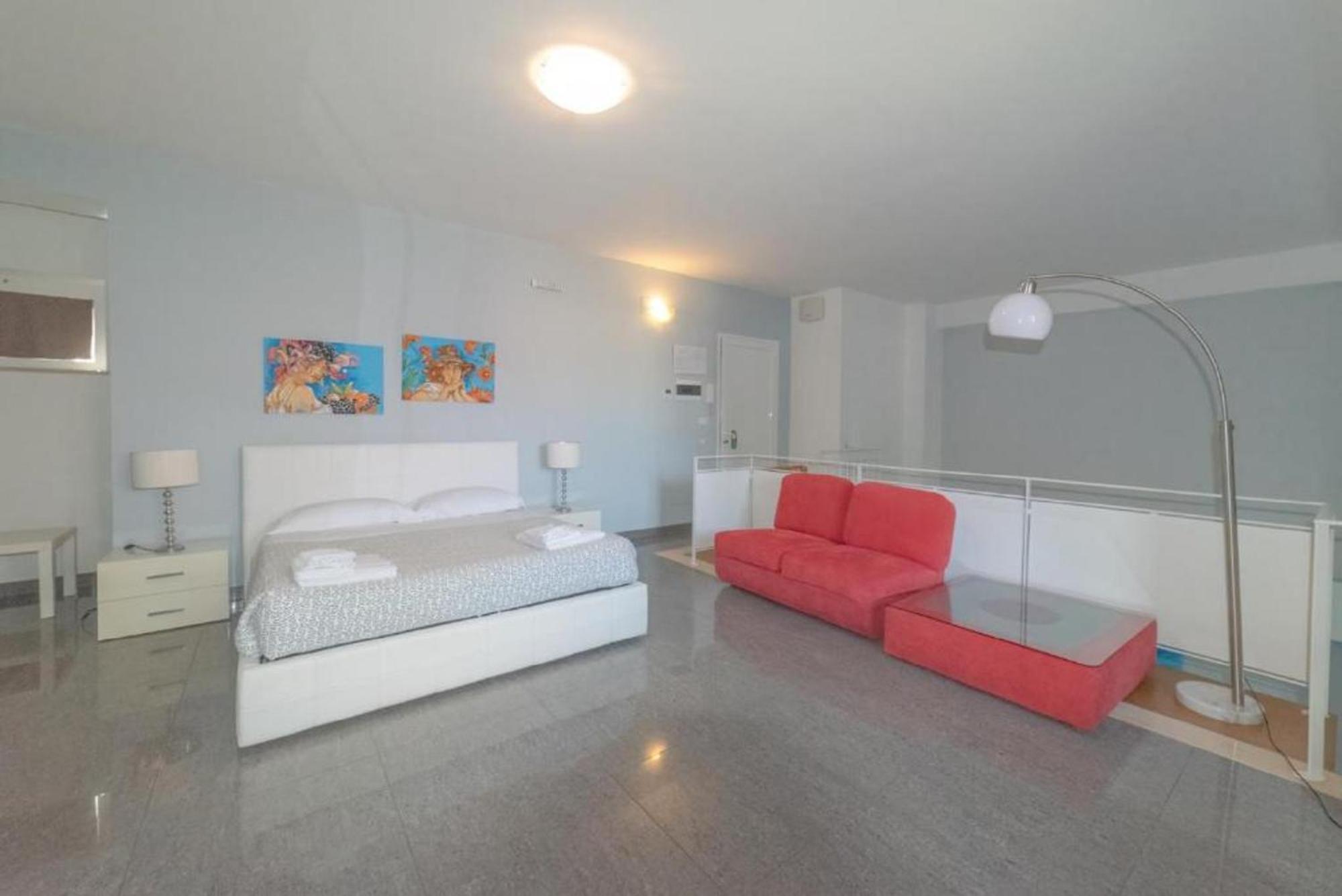 Appartement Il Cortile Delle Esperidi à Lecce Extérieur photo