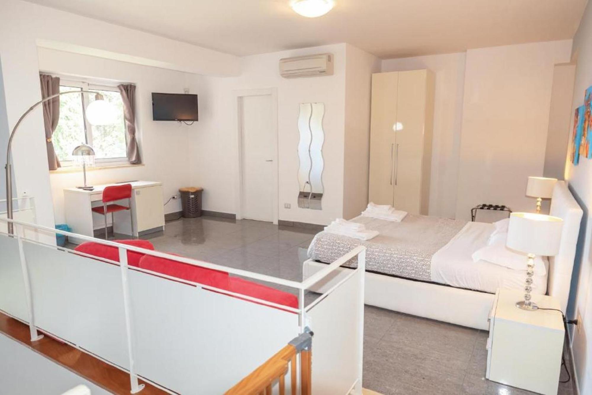 Appartement Il Cortile Delle Esperidi à Lecce Extérieur photo